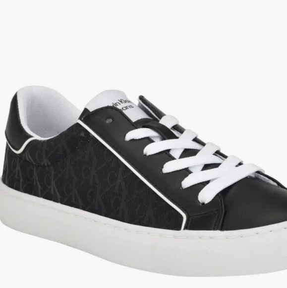 Calvin Klein Charli Grey Logo Low Top Sneakers on 9M - Picture 1 of 9
